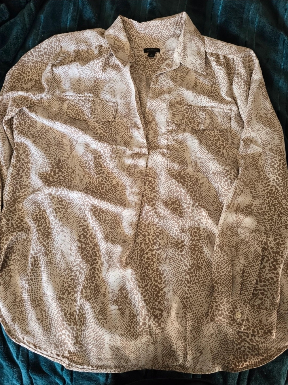 Ann Taylor Beige and Brown Printed Button-Down Shirt XL